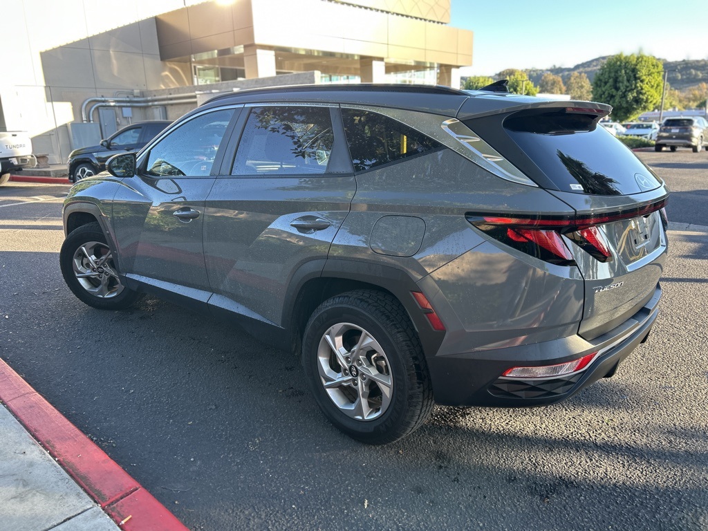 Used 2024 Gray Hyundai SEL image 5