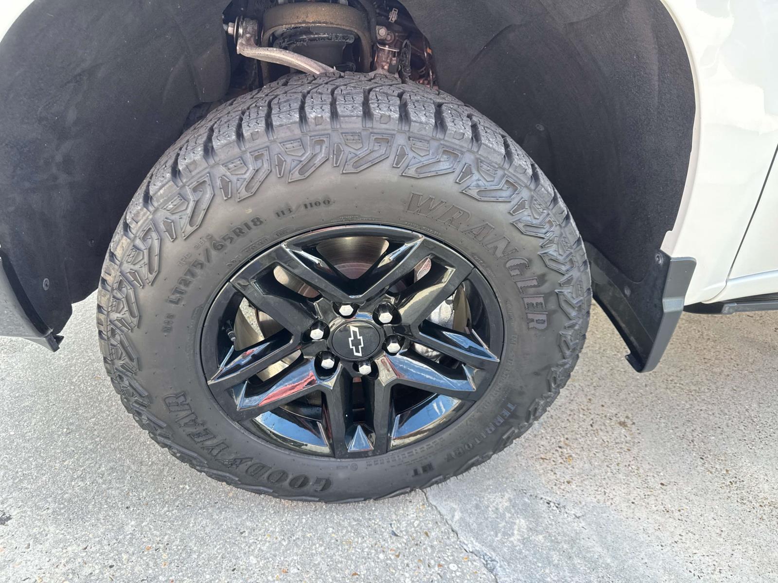 2023 Chevrolet Silverado 1500 LT Trail Boss photo 4