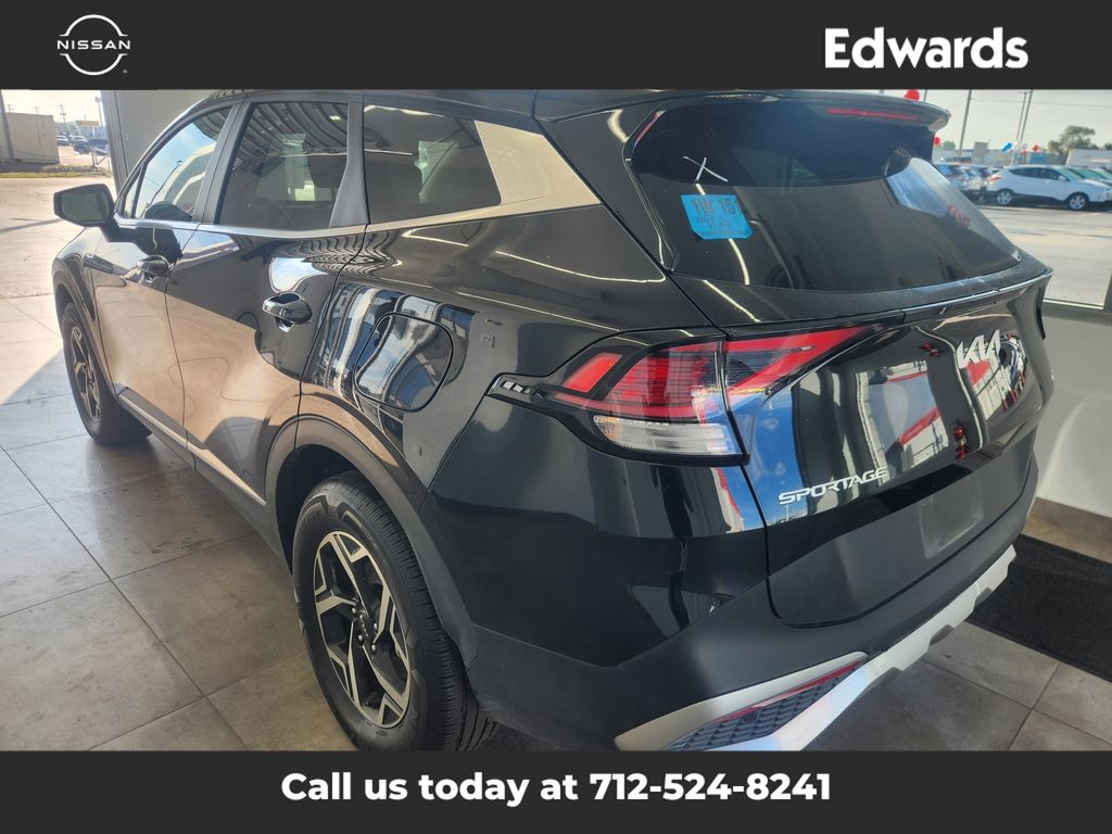 2024 Kia Sportage LX photo 6