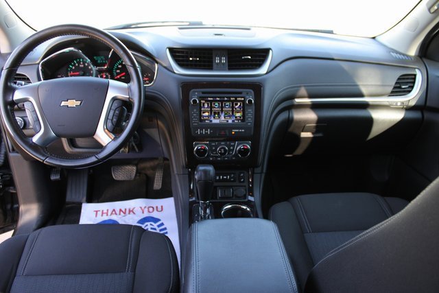 2017 Chevrolet Traverse 2LT photo 34