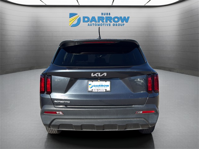 2023 Kia Sorento LX photo 3