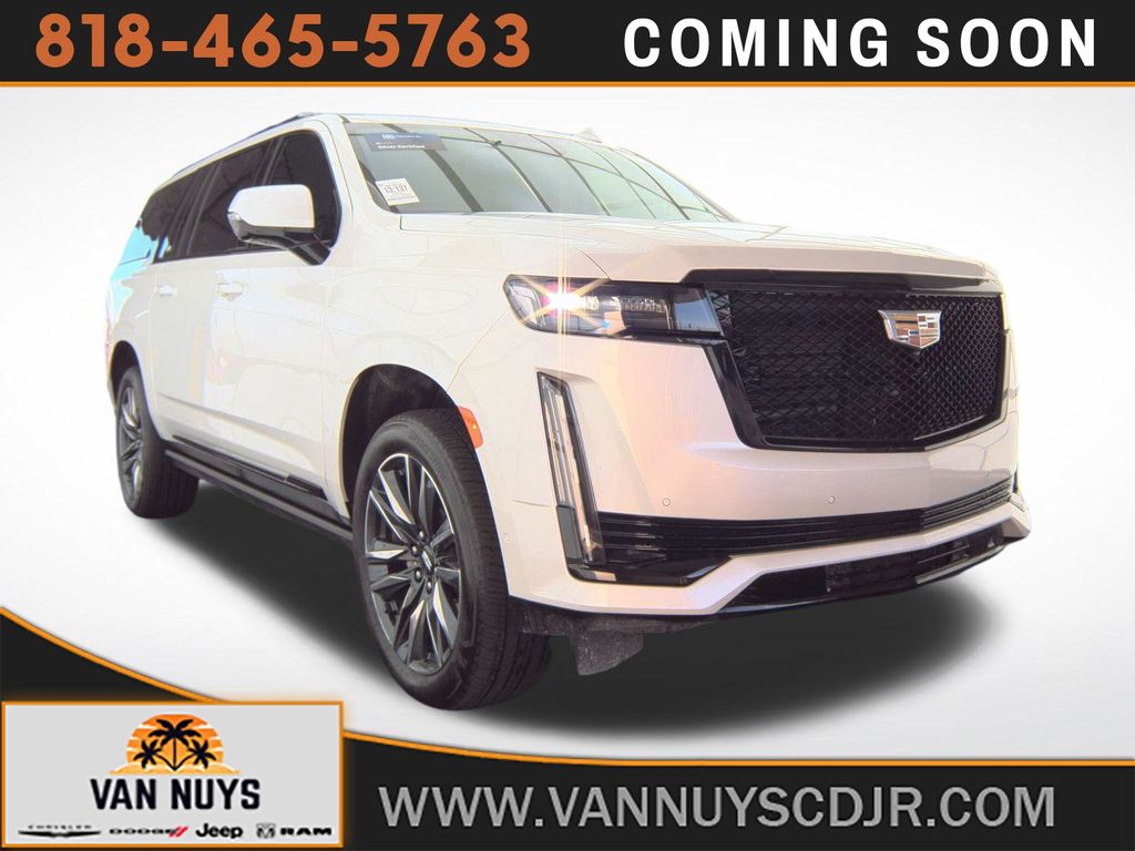 2024 Cadillac Escalade ESV Sport Platinum's photo