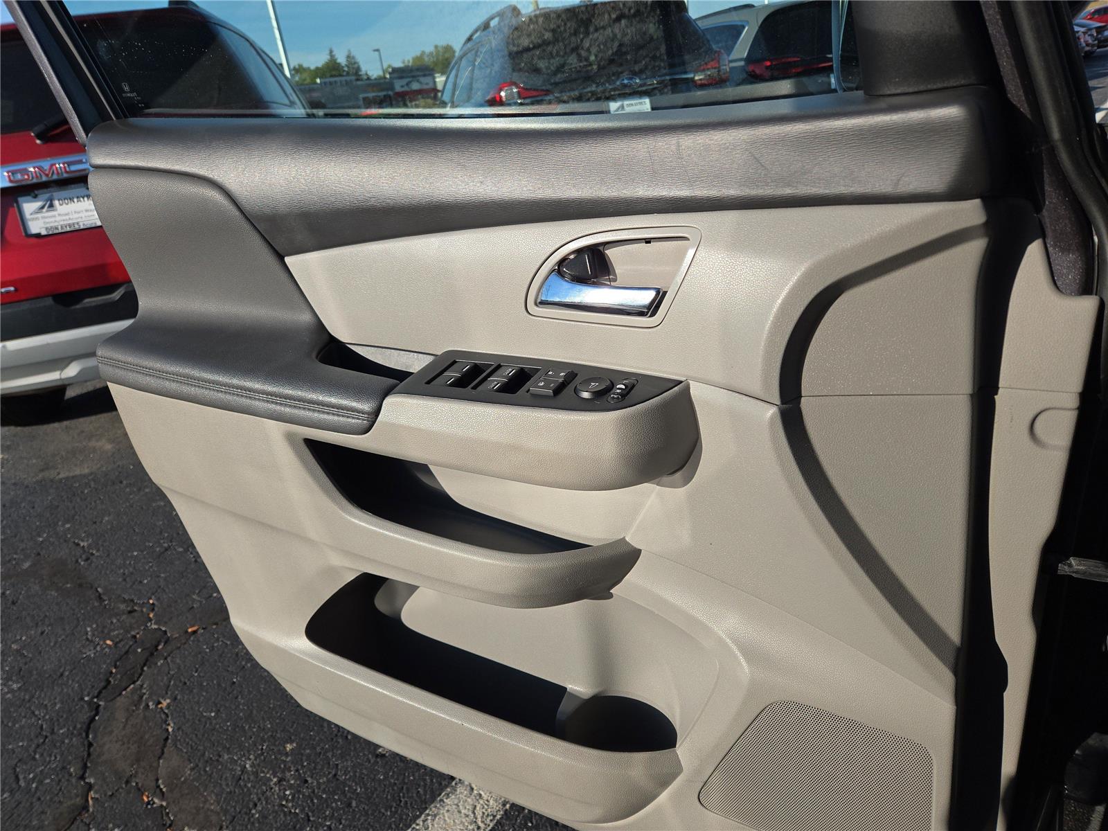 2015 Honda Odyssey EX-L photo 15