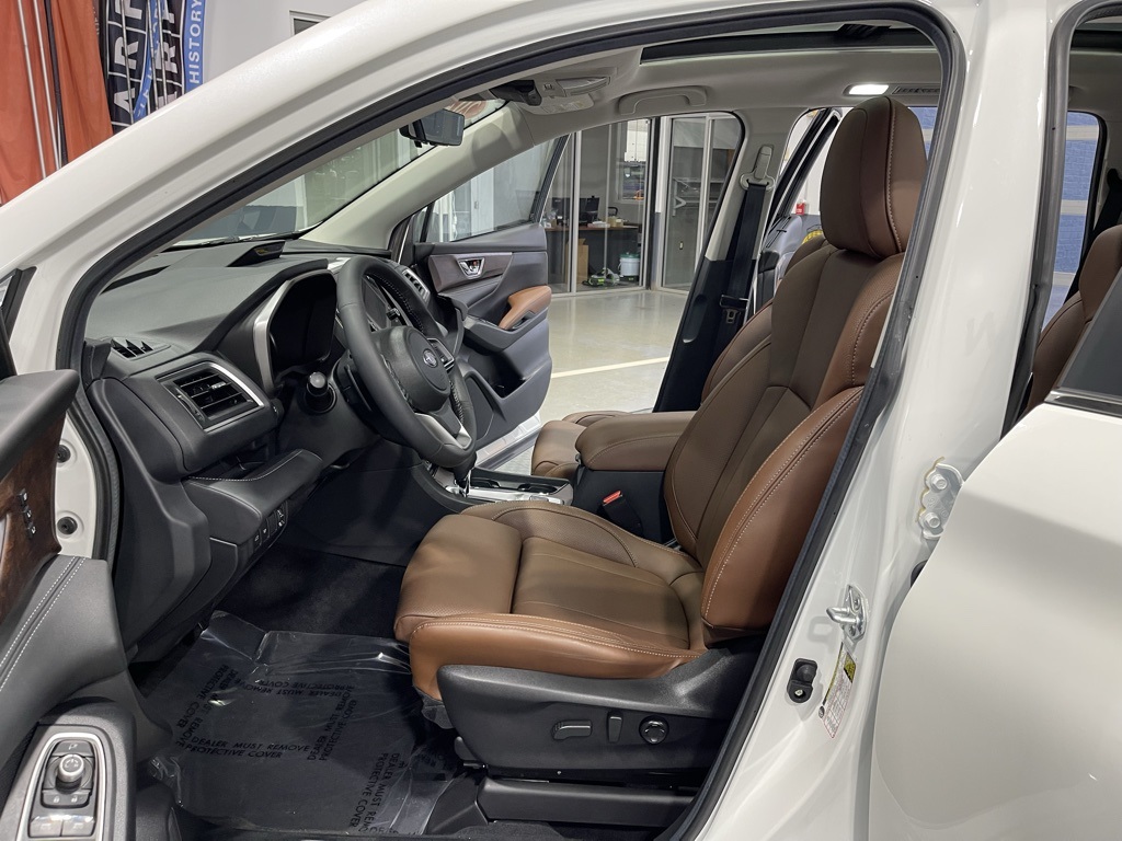 2023 Subaru Ascent Touring photo 7