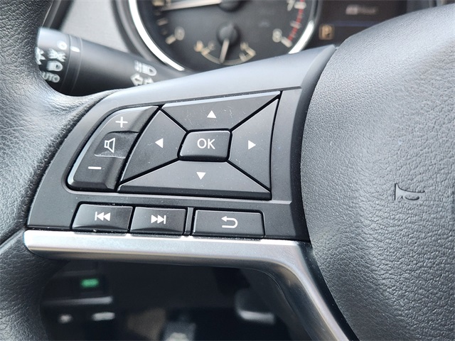 2019 Nissan Rogue Sport SV photo 28