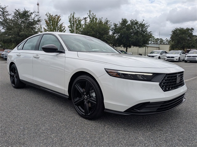 2025 Honda Accord Hybrid Sport-L photo 2