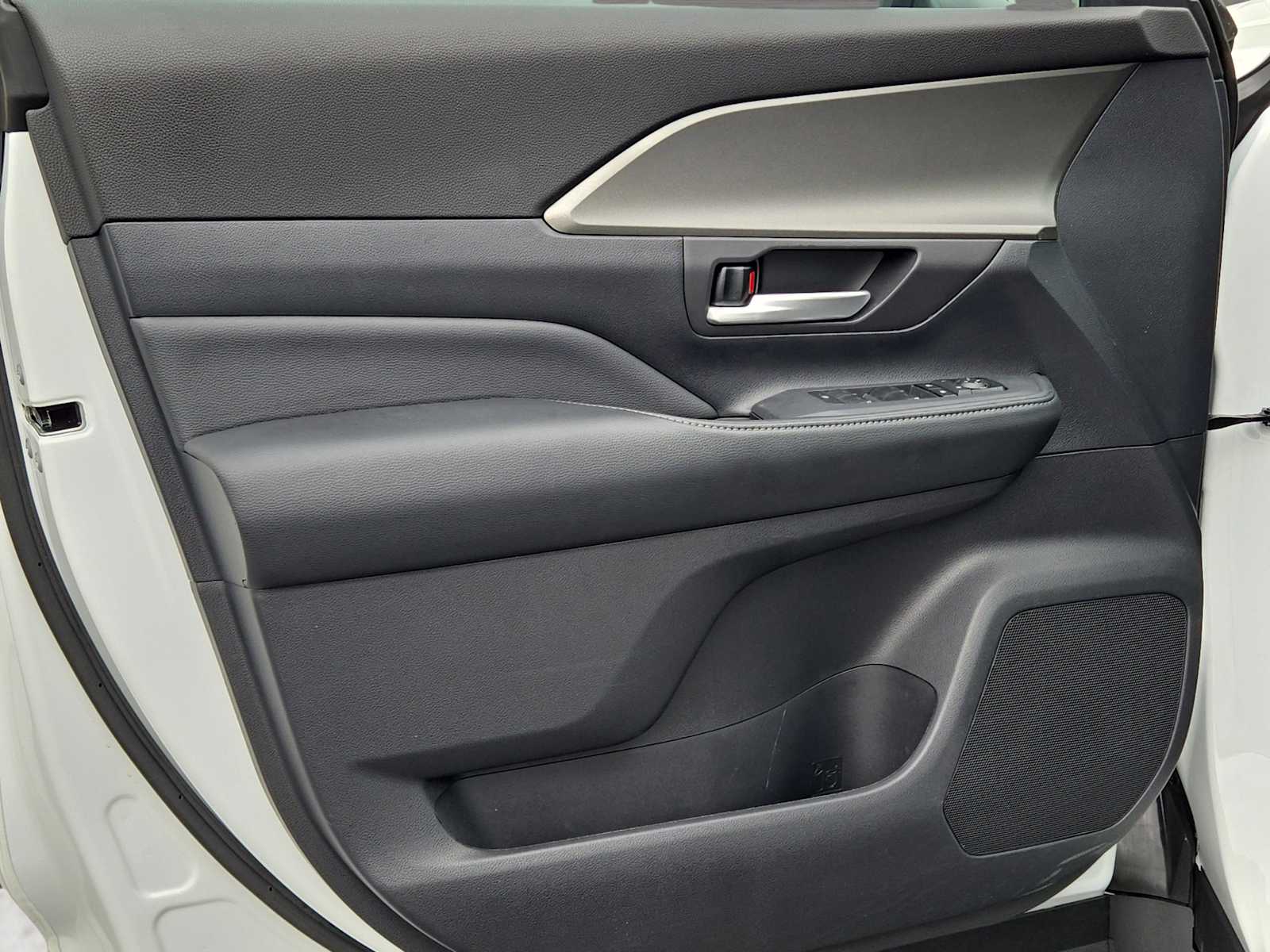 2025 Toyota Grand Highlander XLE photo 19