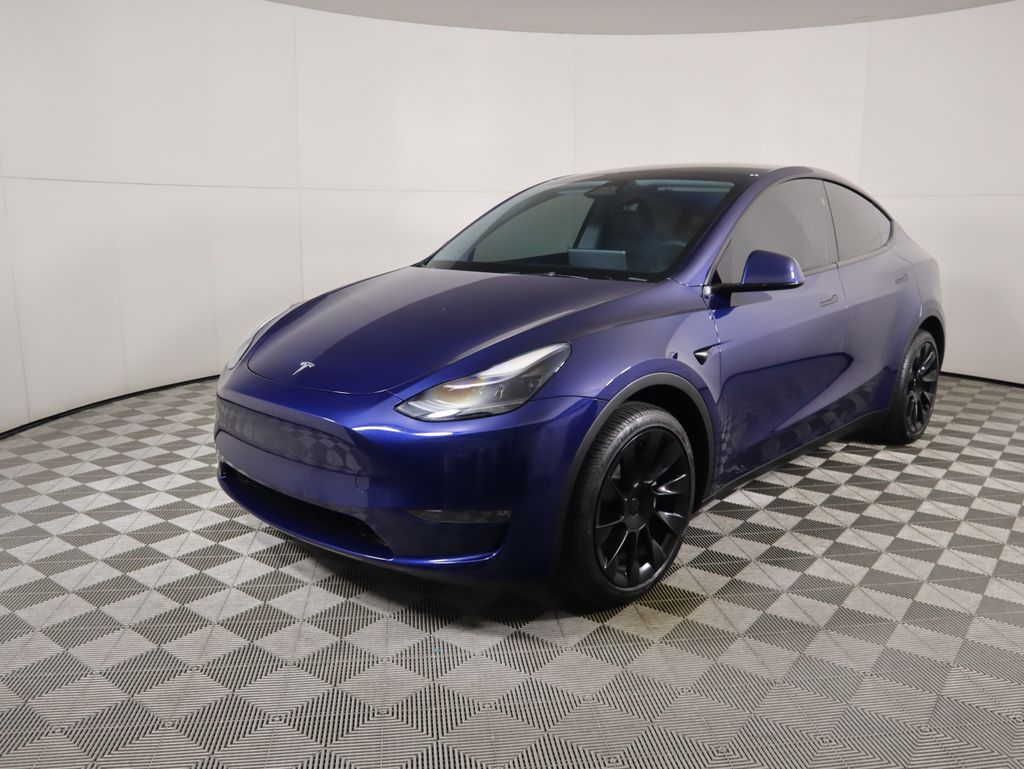 2024 Tesla Model Y Long Range's photo