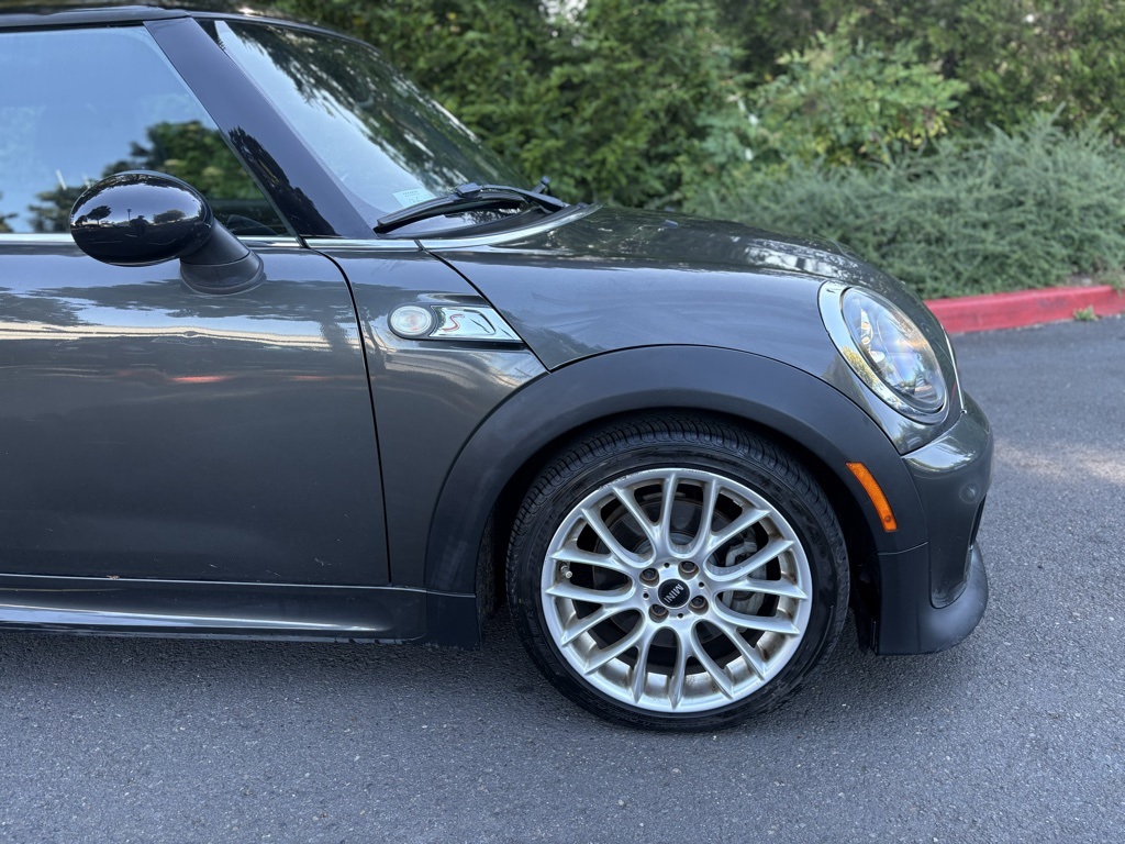 Used 2013 MINI Cooper S with VIN WMWSV3C5XDT389735 for sale in Gladstone, OR