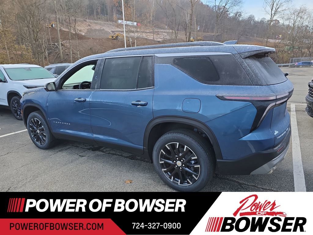 2026 Chevrolet Traverse 2LT photo 3