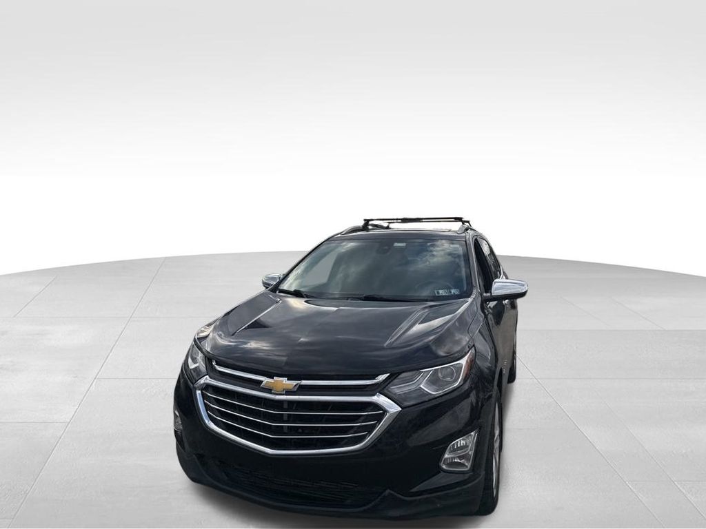 2018 Chevrolet Equinox Premier photo 2