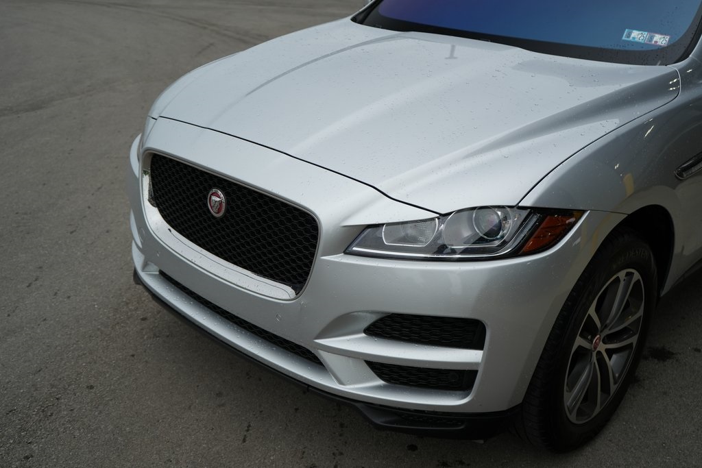 2020 Jaguar F-PACE Premium photo 5