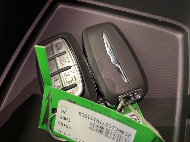 2026 Chrysler Voyager LX photo 35