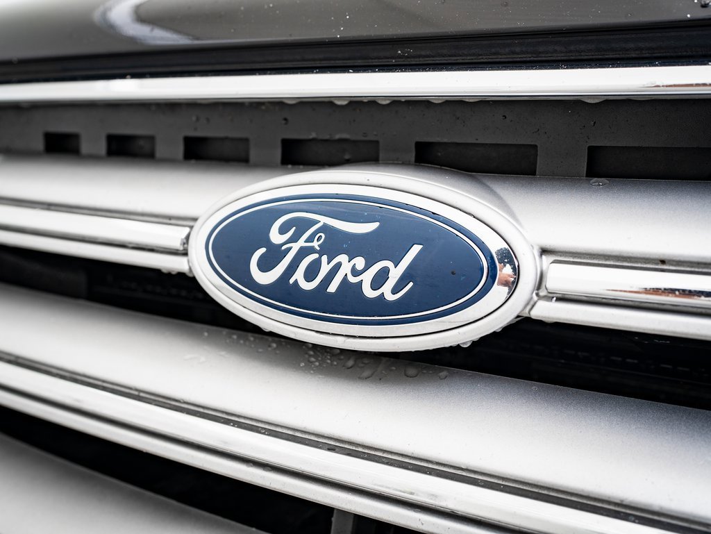 2018 Ford Escape Titanium photo 3