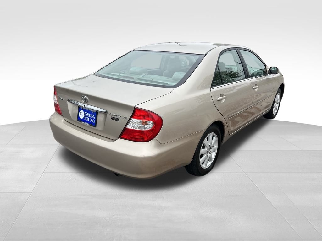 2004 Toyota Camry LE photo 5