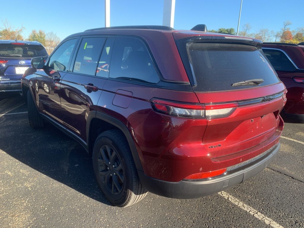 2024 Jeep Grand Cherokee Altitude X photo 4