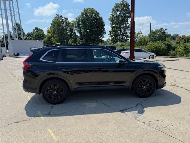 2023 Honda CR-V Hybrid Sport Touring photo 4