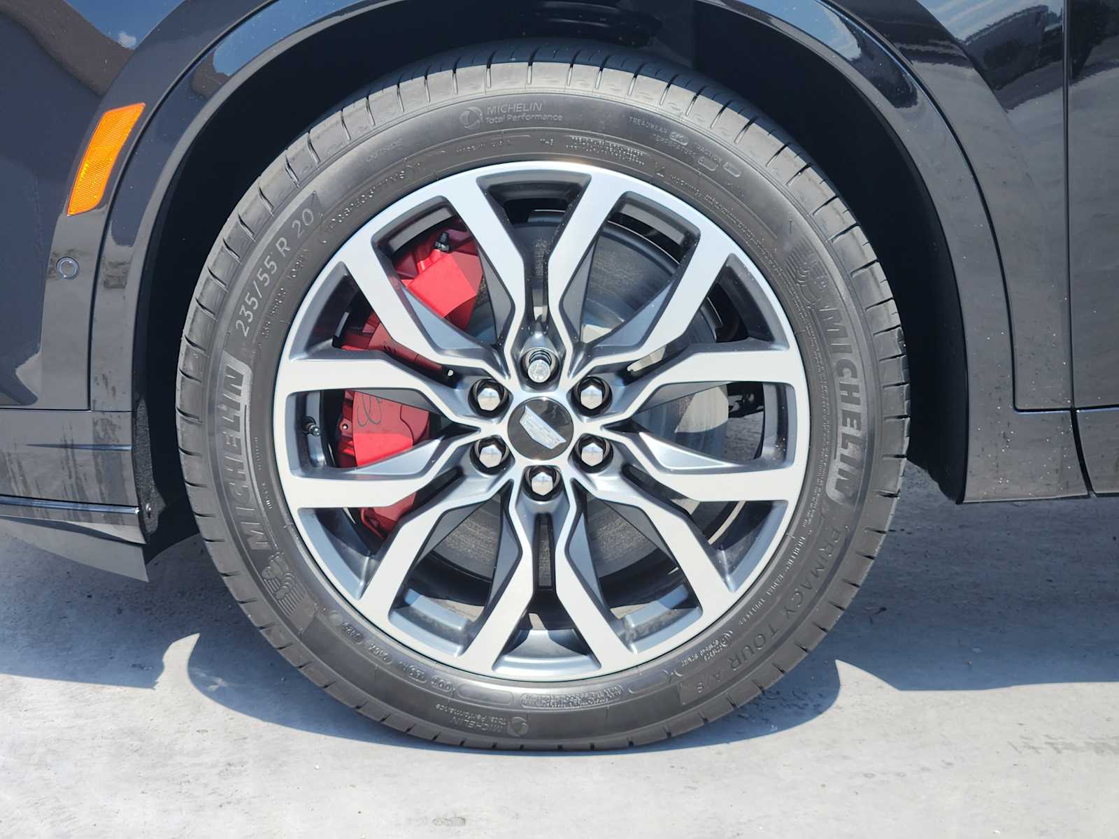 2025 Cadillac XT6 Sport photo 7