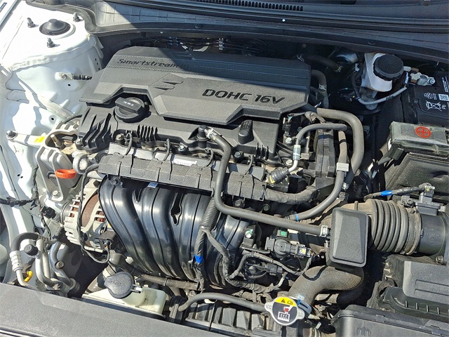 2022 Hyundai Elantra SEL photo 28