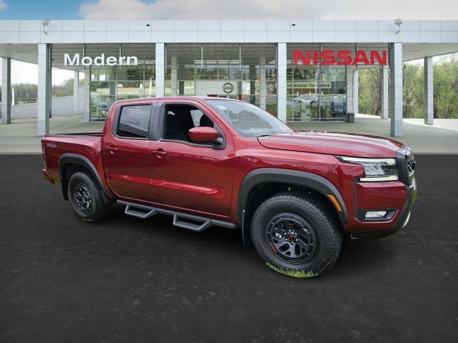 2025 Nissan Frontier PRO-4X photo 2