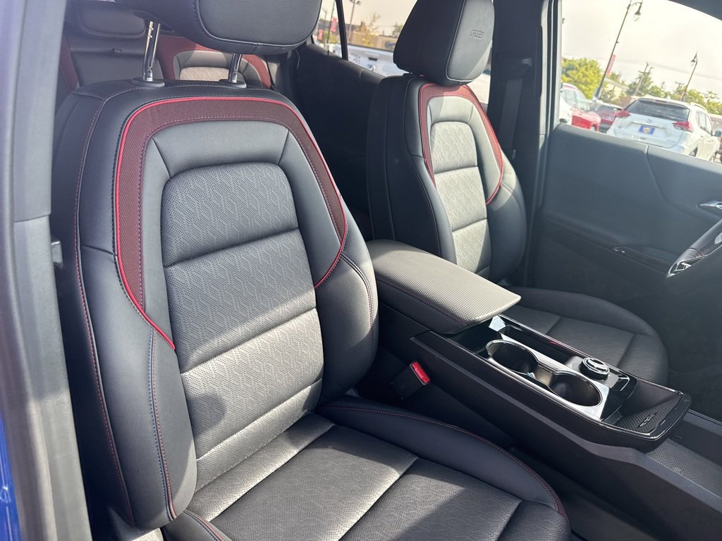 2025 Chevrolet Equinox RS photo 38