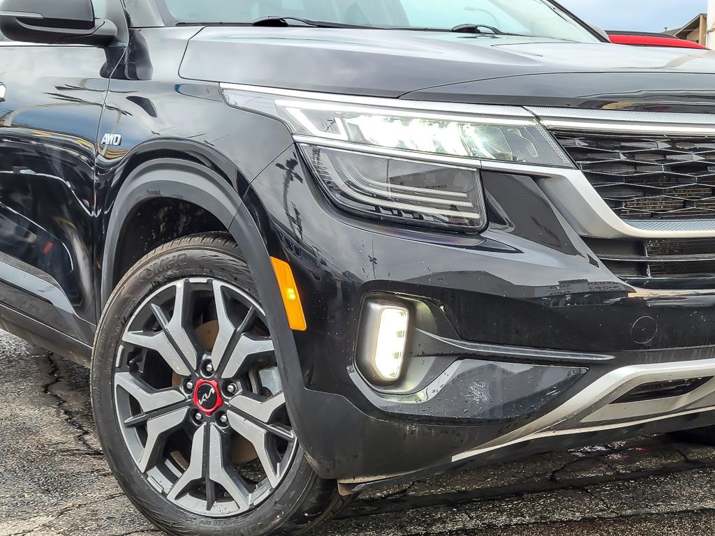 2022 Kia Seltos SX photo 3
