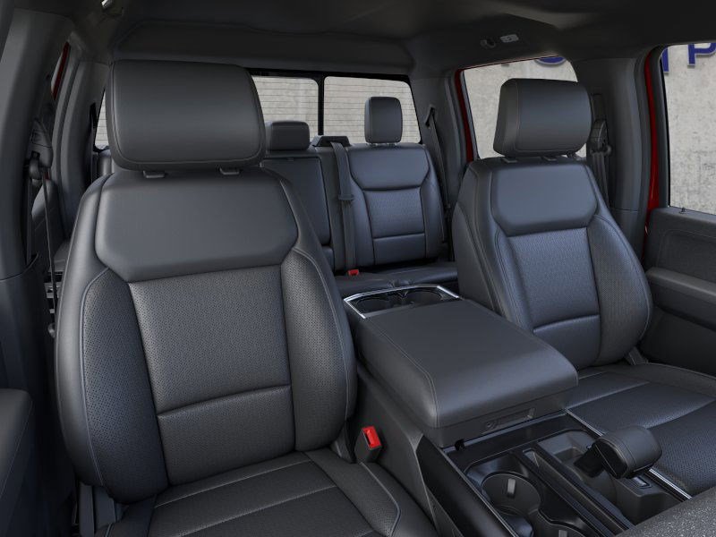 2025 Ford F-150 Lariat FX4 photo 2