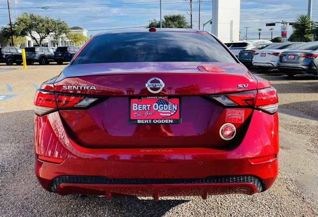 2022 Nissan Sentra SV photo 5