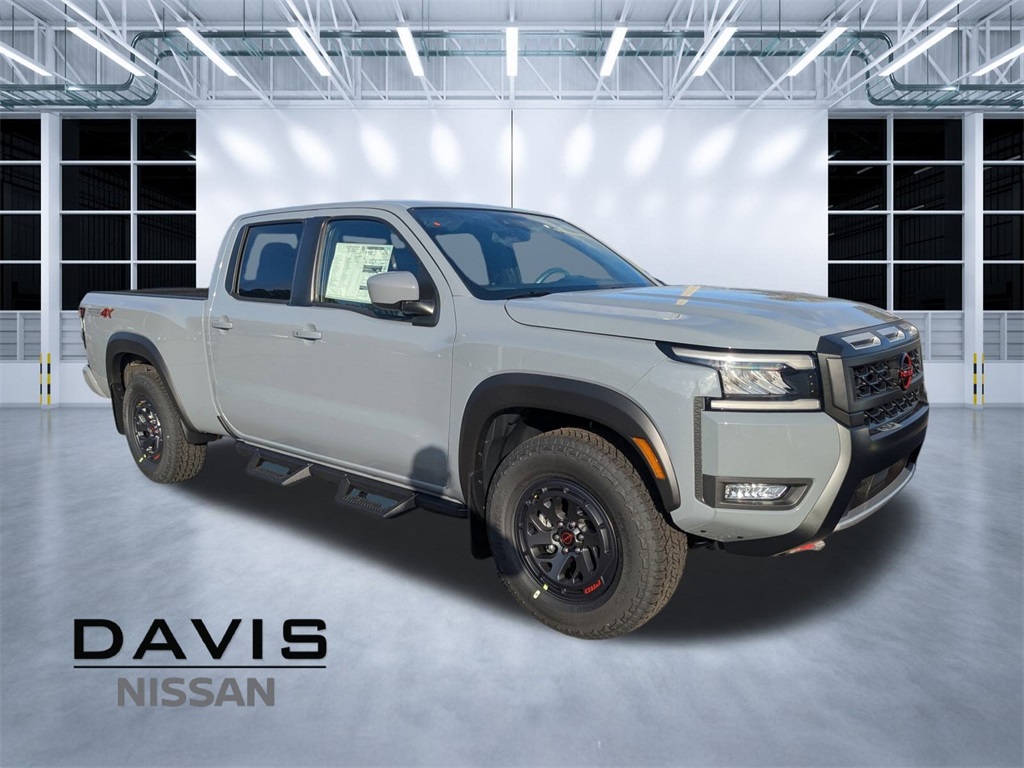 2026 Nissan Frontier PRO-4X's photo