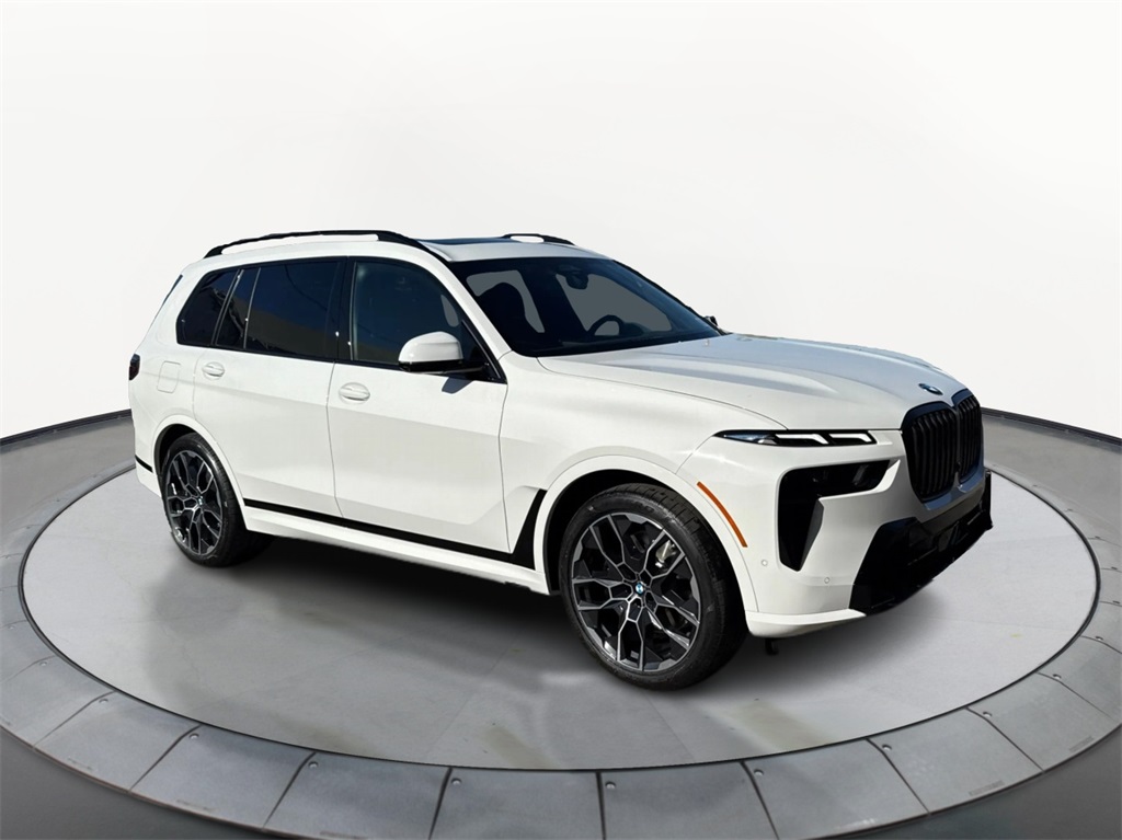 2026 BMW X7 40i's photo