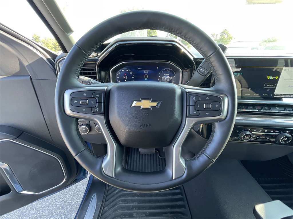 2024 Chevrolet Silverado 1500 LT photo 10