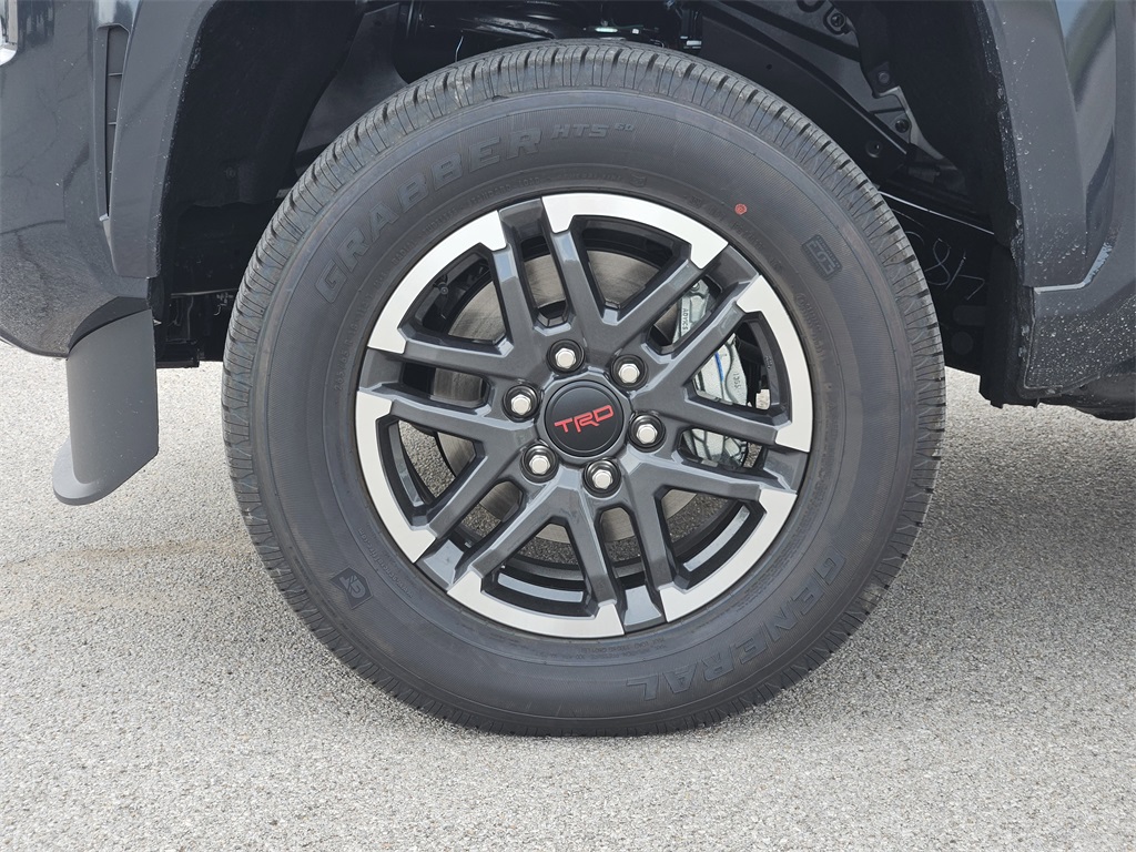 2025 Toyota Tacoma TRD Sport photo 7