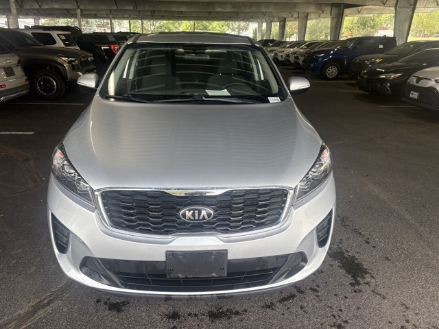 2019 Kia Sorento LX photo 2