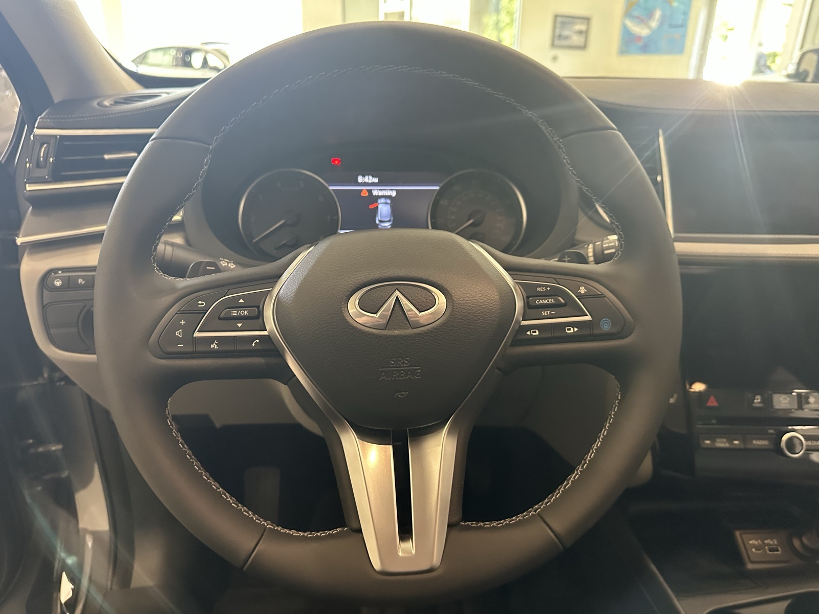 2025 Infiniti QX50 Luxe AWD photo 16