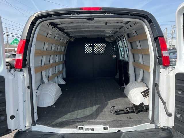 2023 Gmc Savana 2500 Cargo photo 6