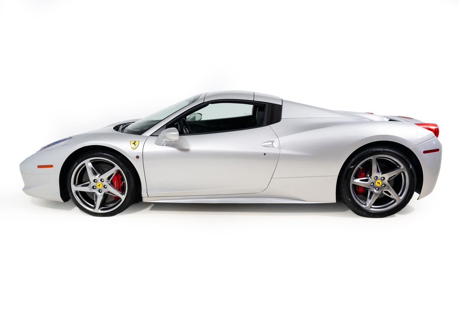 2013 Ferrari 458 Italia Base photo 4