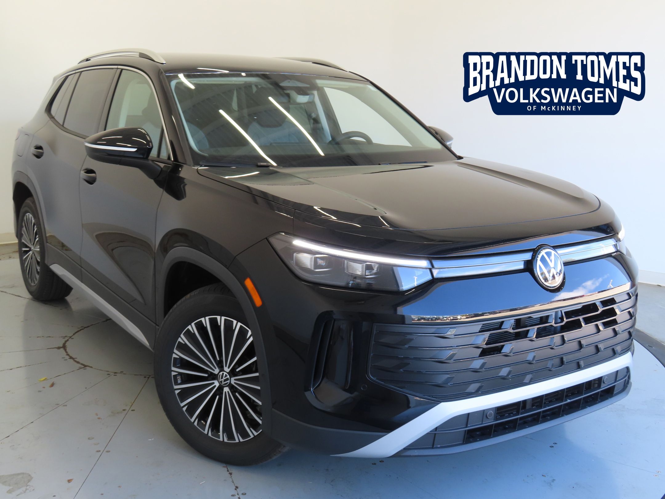 2026 Volkswagen Tiguan S's photo