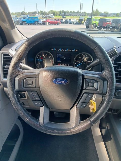 2016 Ford F-150 XLT photo 12
