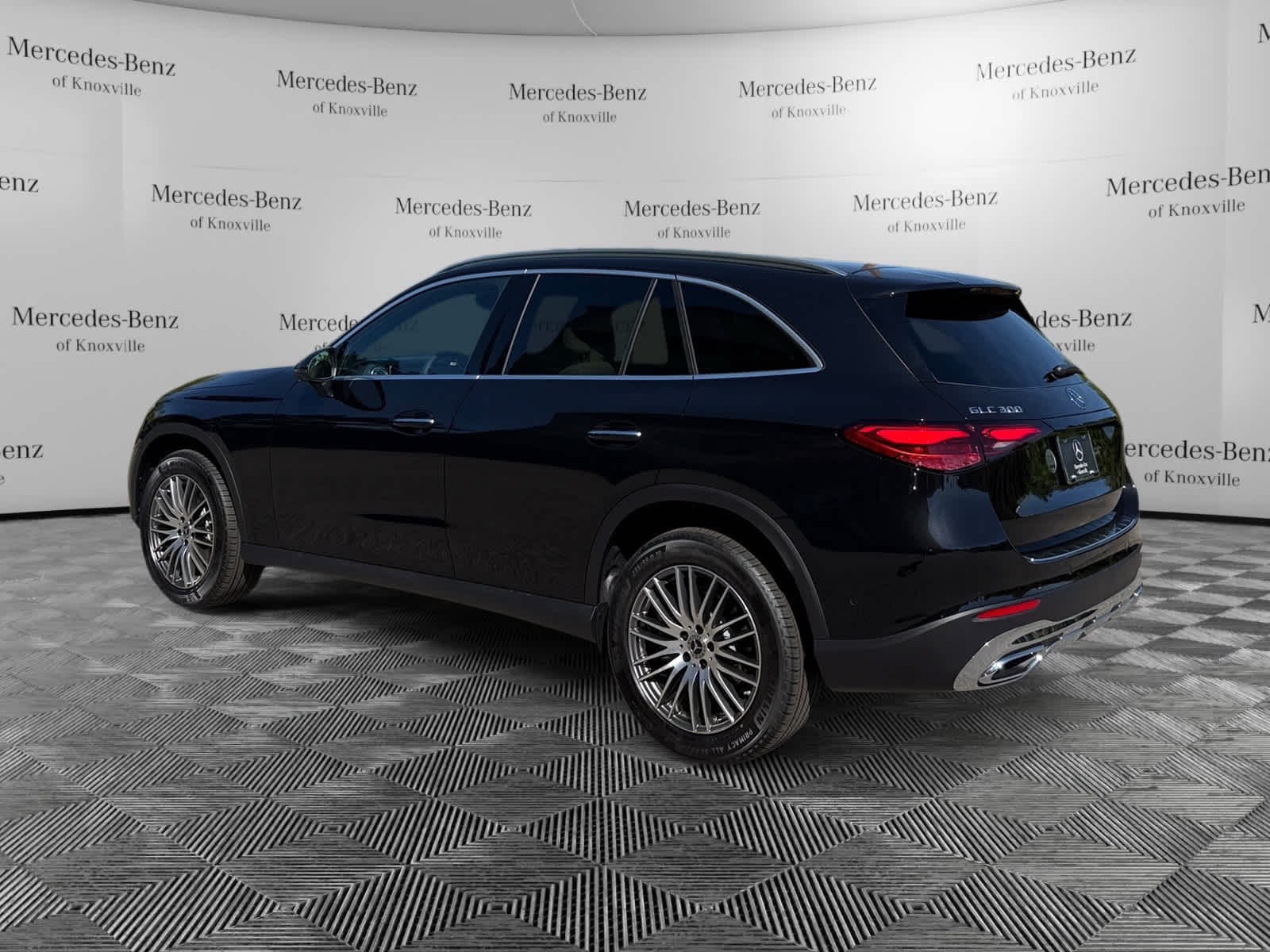 2026 Mercedes Benz GLC 300 4MATIC photo 3