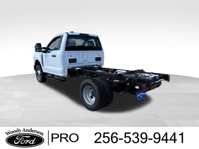 2025 Ford F-350 XL photo 3