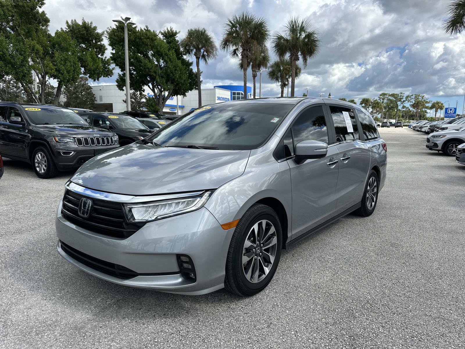 2024 Honda Odyssey EX-L photo 6