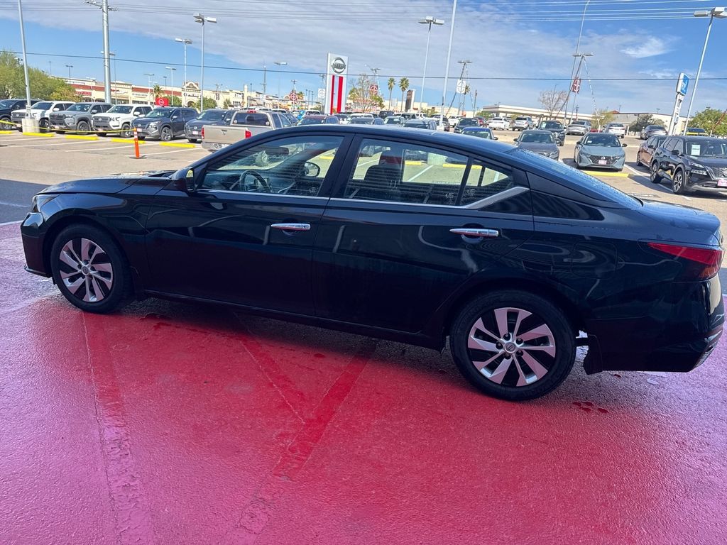 2023 Nissan Altima 2.5 S photo 15