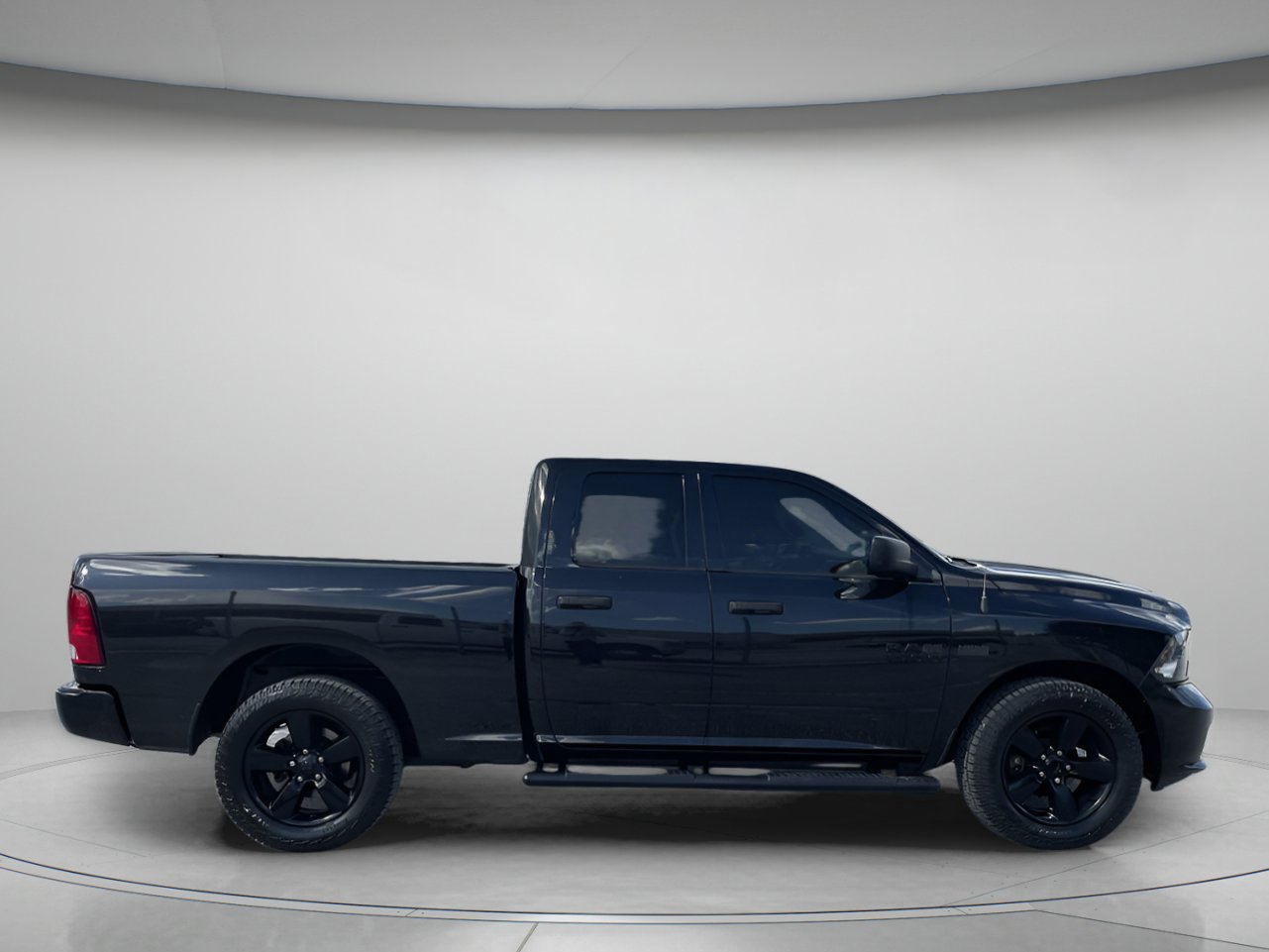 2018 Ram 1500 Express photo 2