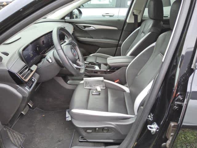 2025 Buick Envision Sport Touring photo 4