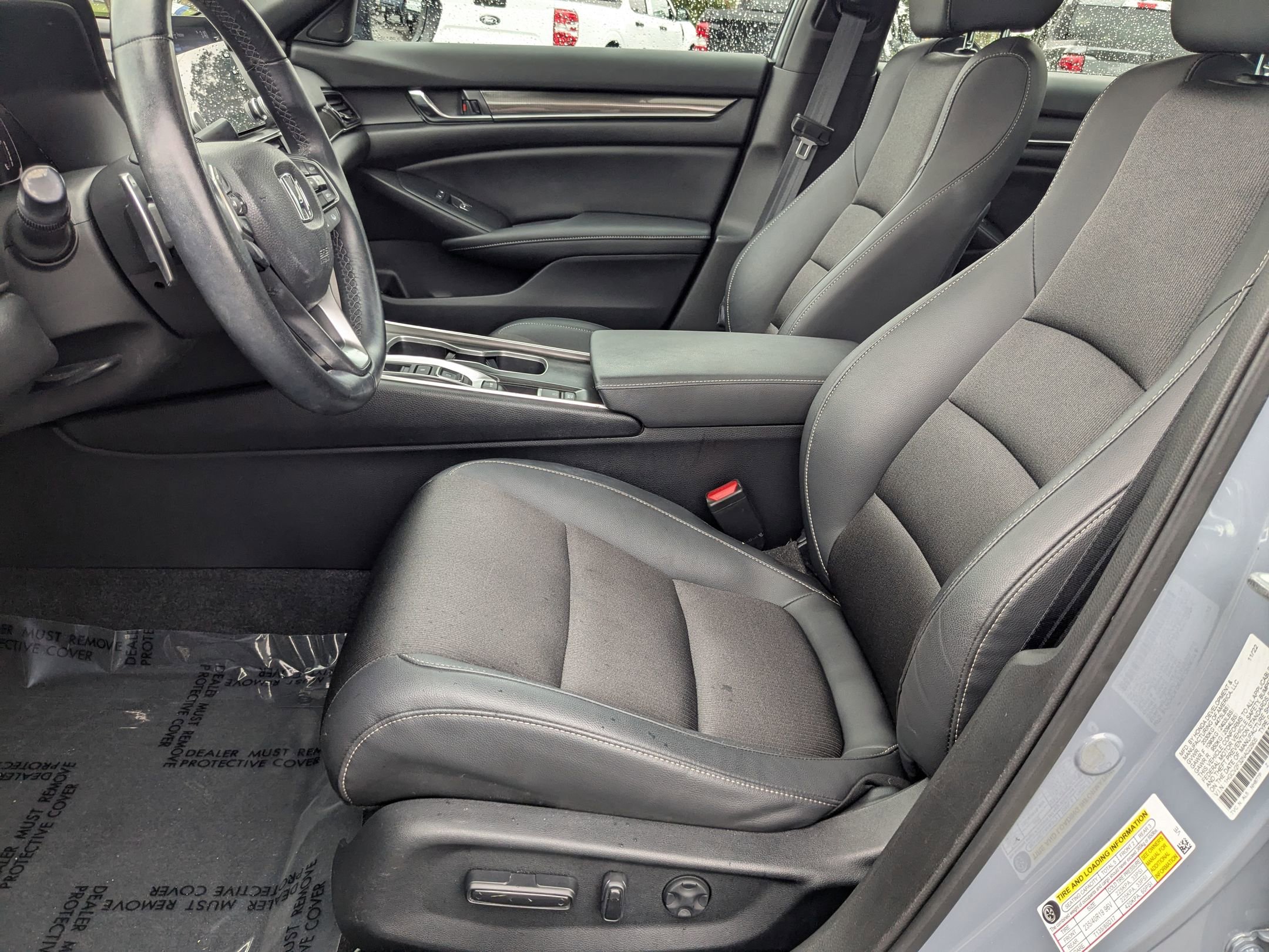 2022 Honda Accord Sport 2.0T photo 13