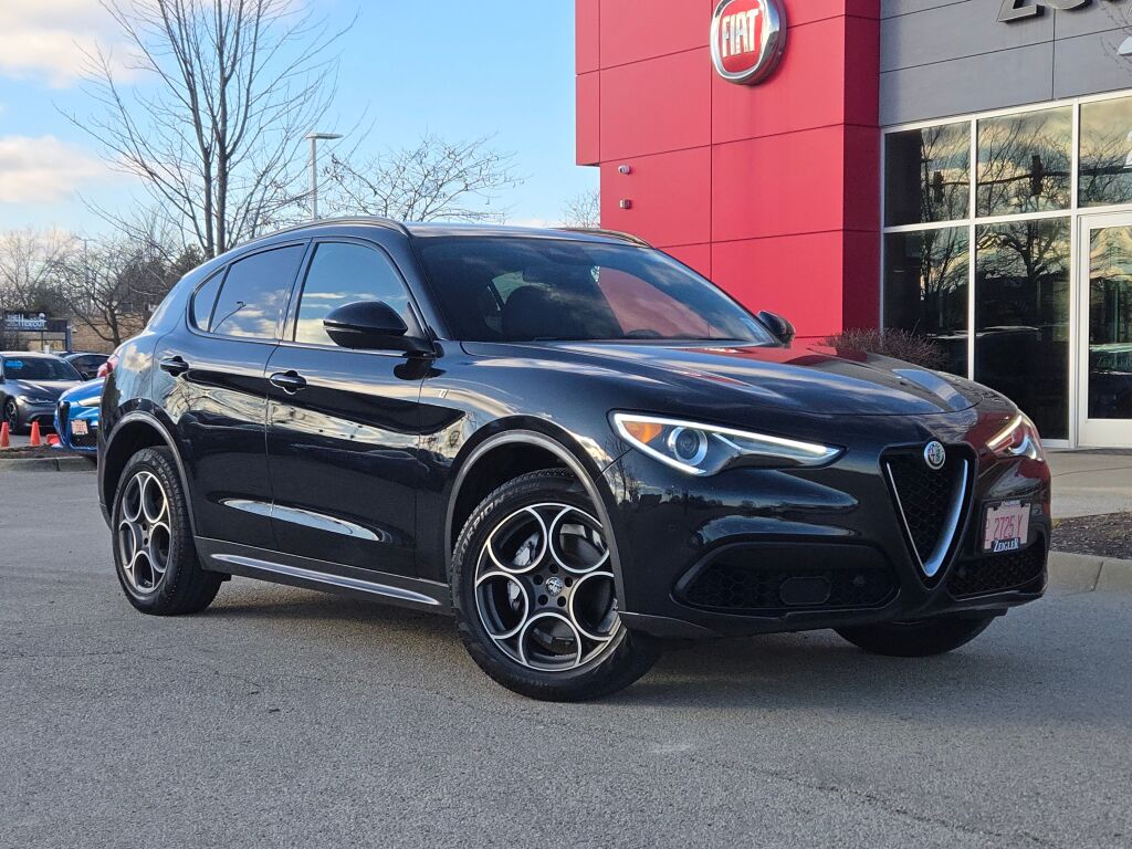 2023 Alfa Romeo Stelvio Ti's photo