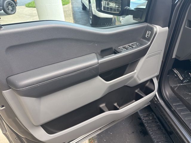 2026 Ford F-350 XL photo 4