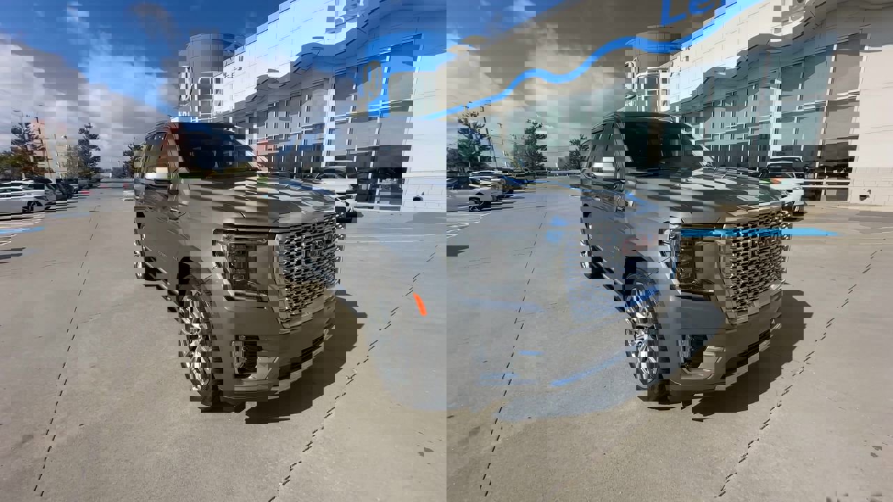 Used 2022 GMC Yukon Denali with VIN 1GKS2DKL8NR101182 for sale in Kansas City