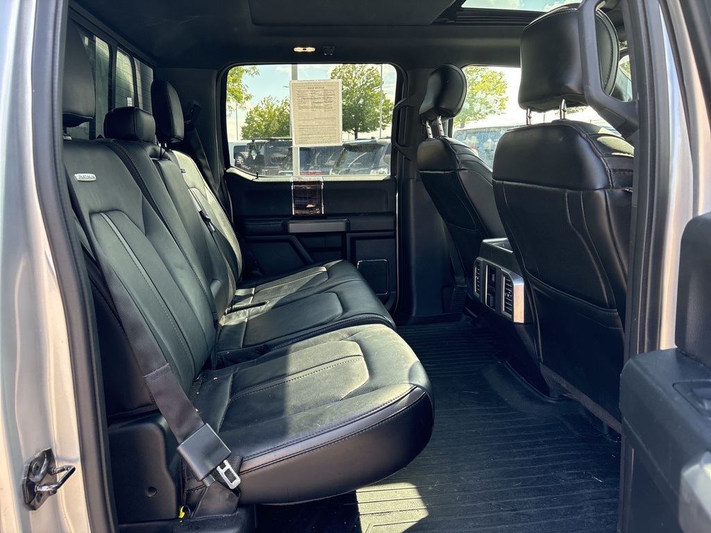 2016 Ford F-150 Platinum photo 20