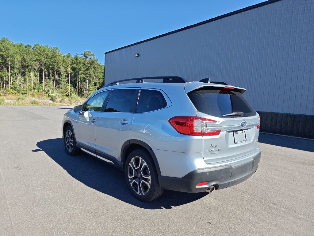 2023 Subaru Ascent Limited photo 4